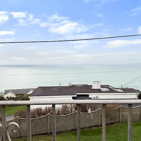 5-bedroom Detached House With Amazing Sea Views *